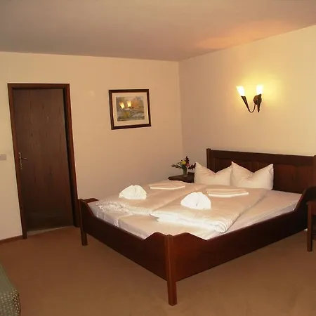 & Restaurant Klosterhof Hotell 3*