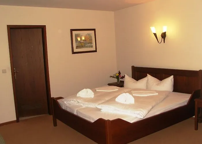 & Restaurant Klosterhof Отель 3*