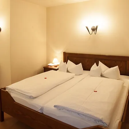 Hotel & Restaurant Klosterhof 3*